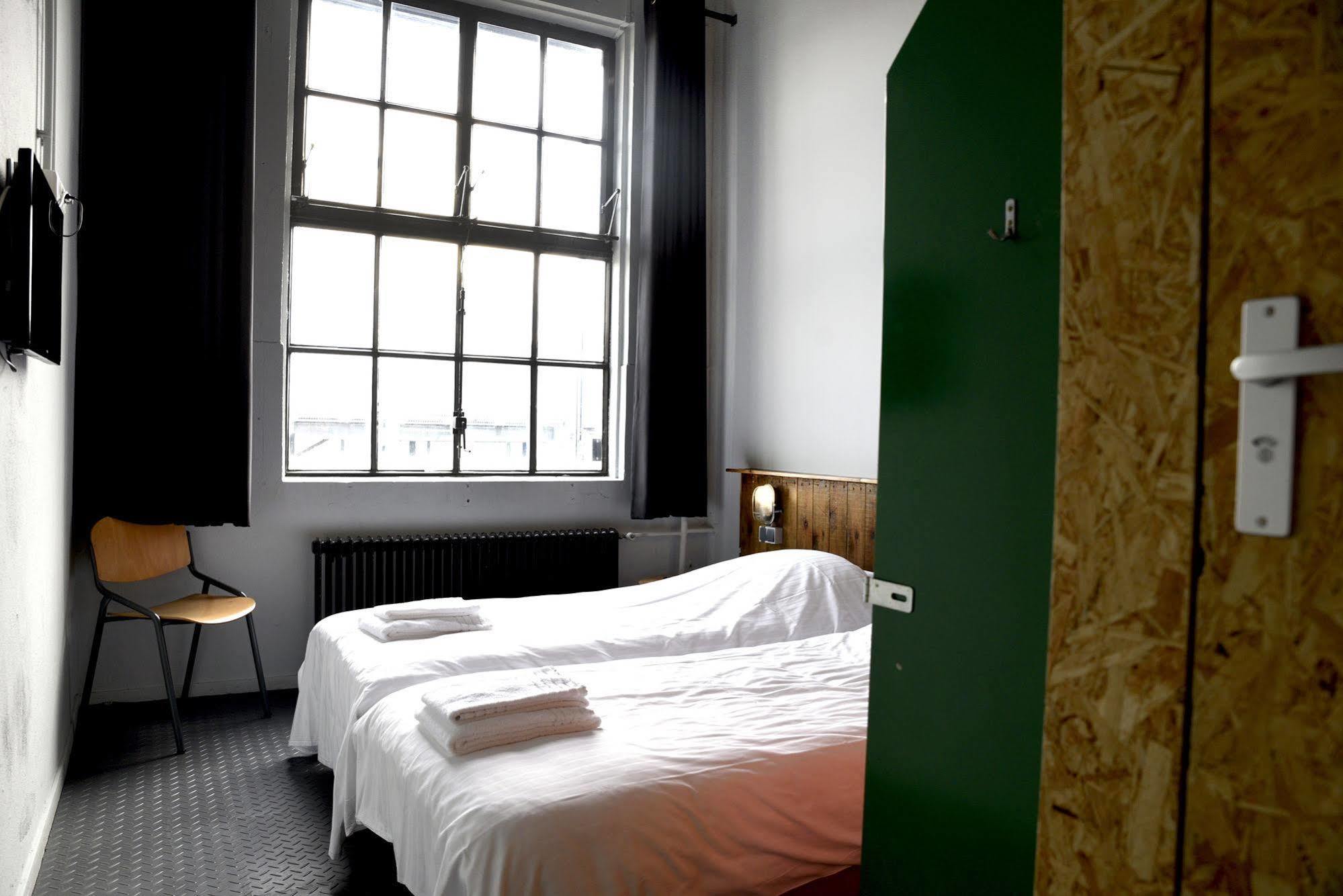 Stayokay - Blue Collar Hotel